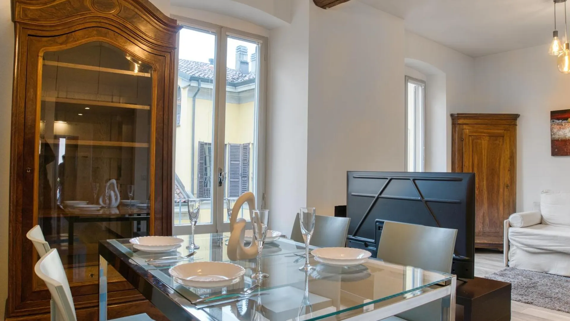 Sant'Ambrogio Historic Apartment - In Front Of Cattolica 米兰 意大利